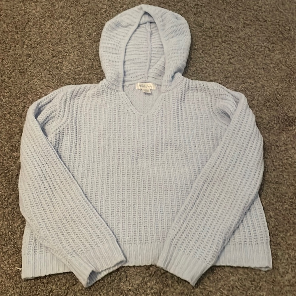 Tilly's Girls White Fawn Light Blue Sweater